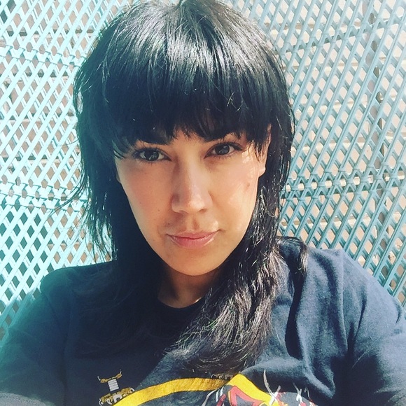 Meet your Posher, Cristina - Picture 4 of 4